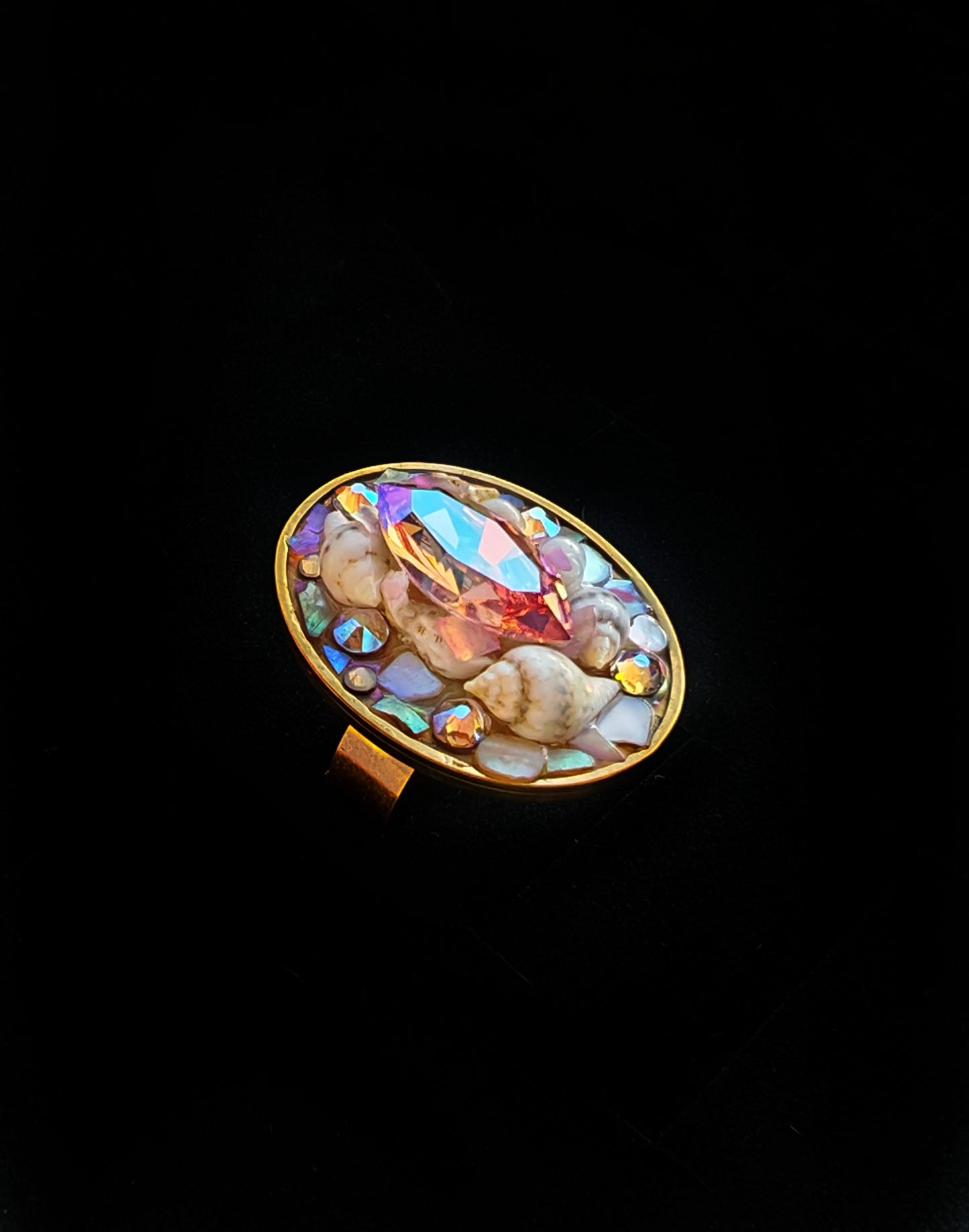 Bague L réglable en acier inoxydable – Cristal, nacre & coquillage – Pièce unique